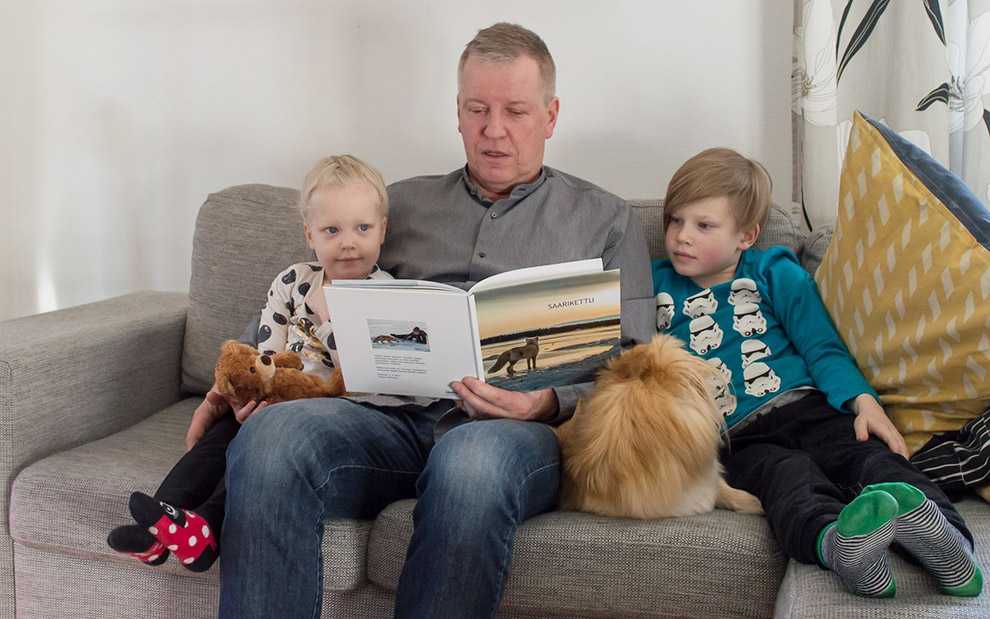 Satukirja lapsille joululahjaksi omista luontokuvista Satukirja lapsille joululahjaksi omista luontokuvista