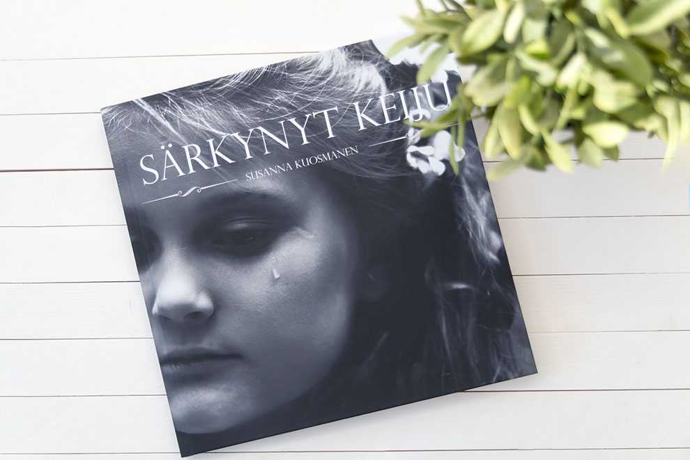 Särkynyt keiju -kuvakirjan kansi Särkynyt keiju -kuvakirjan kansi