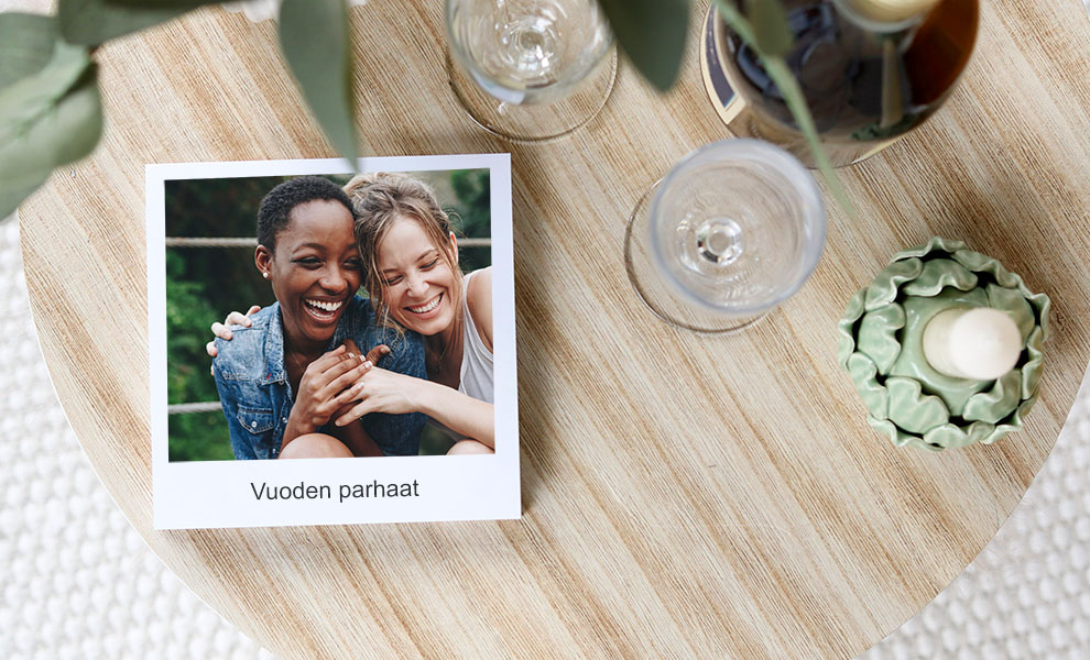 Vuosikirja puhelimen kuvista Vuosikirja puhelimen kuvista