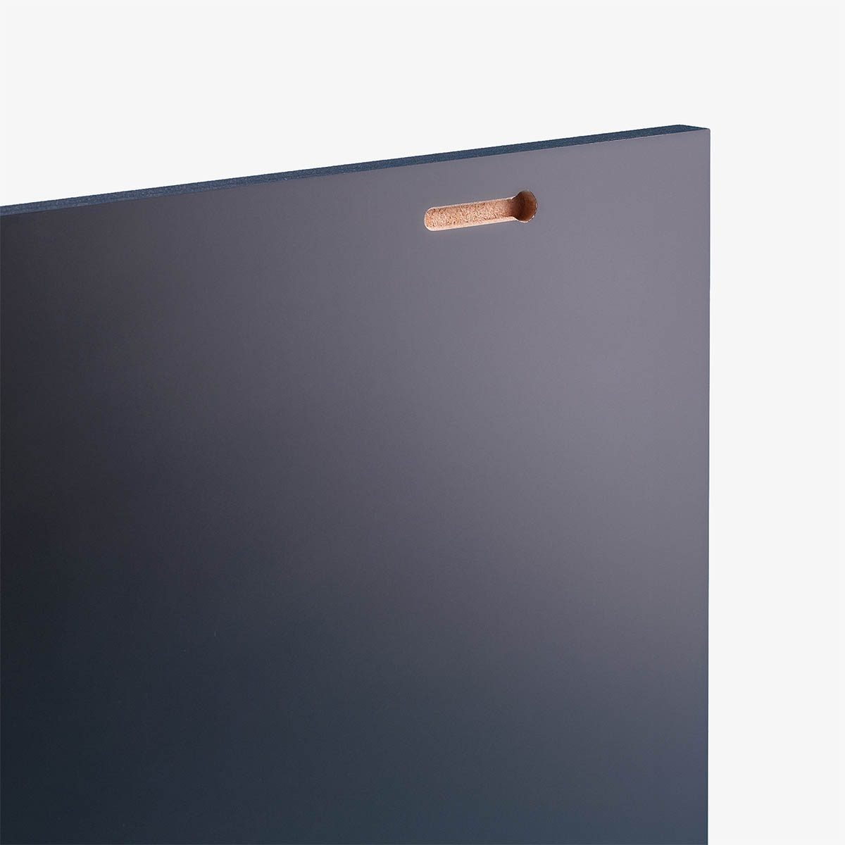 Desk_PDP_Detail5_WallDisplay.jpg