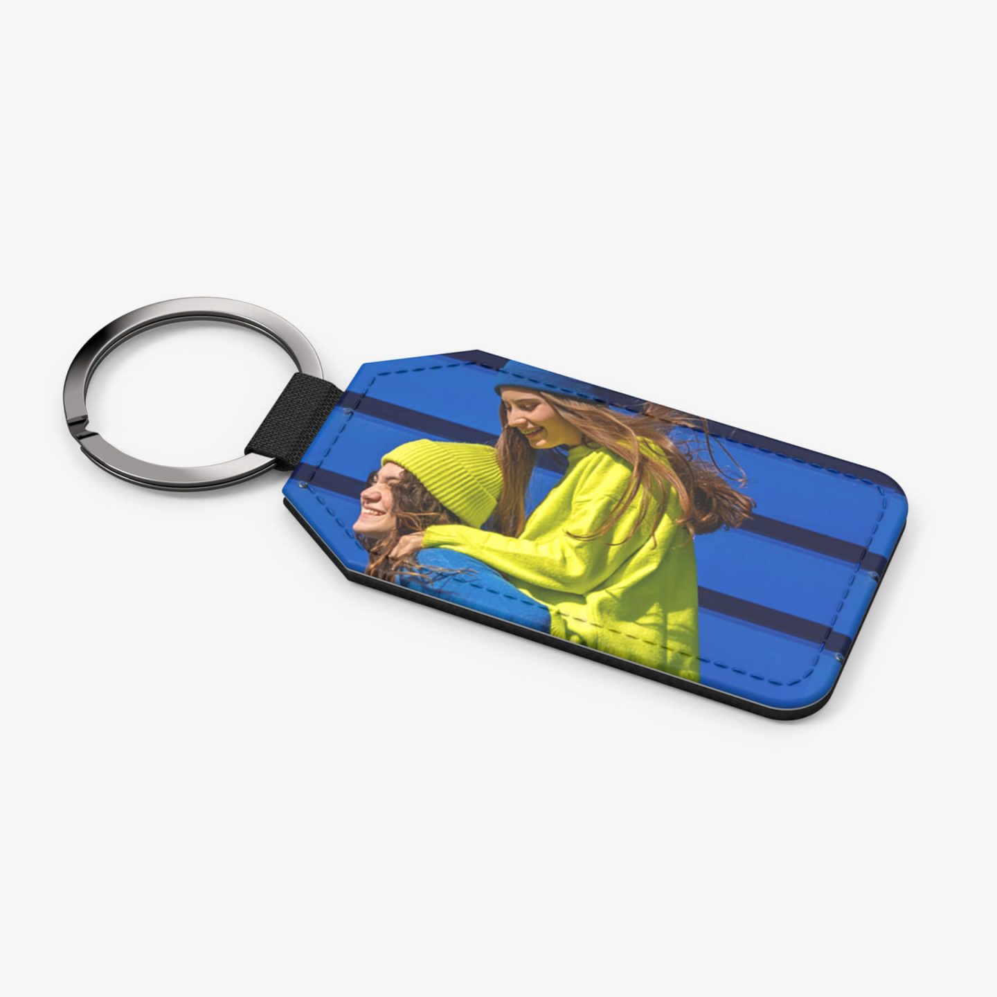 WEB_PDP_Conf_PG_Keychain_Flag_L.jpg